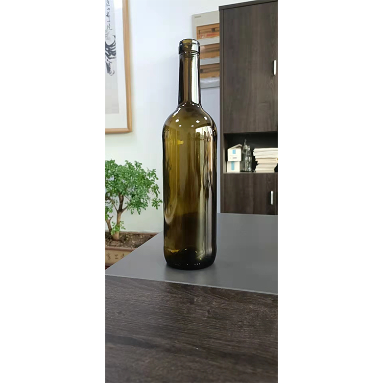 750 мл зеленая стеклянная бутылка Winehisky (5)