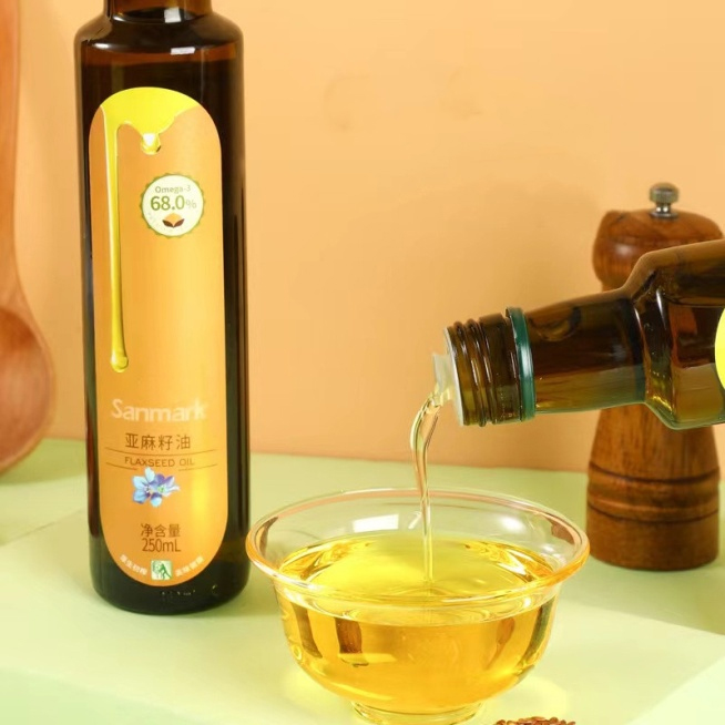 Kwadratowa szklana butelka na oliwę z oliwek Marasca 250 ml (2)