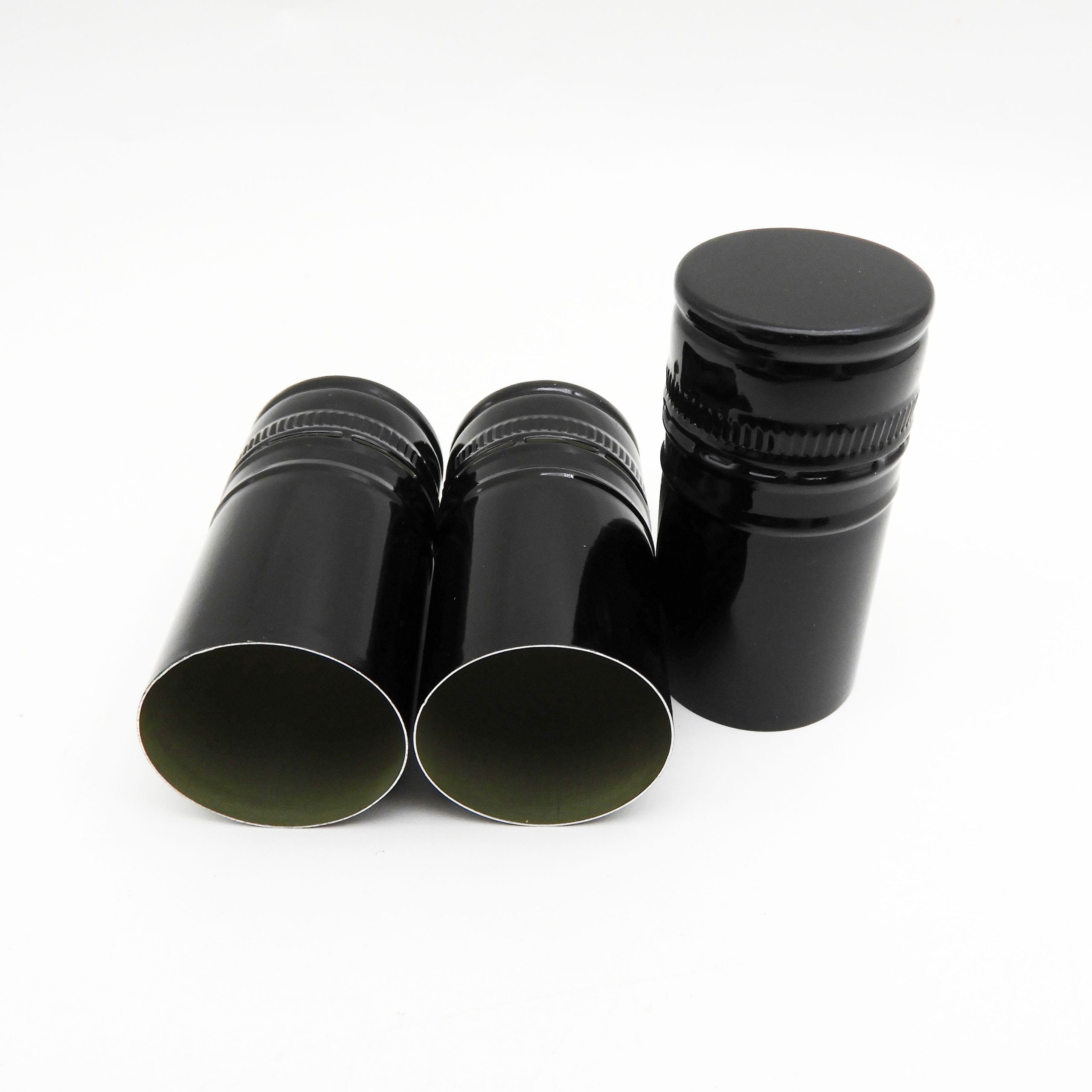 How do aluminum wine screw caps help wineries enhance their brand image