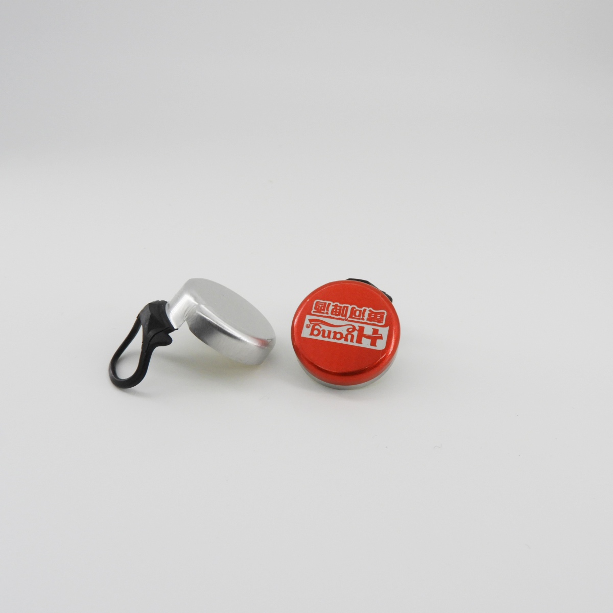 26mm Aluminium Ring Pull Cap vs Traditional Crown Cap